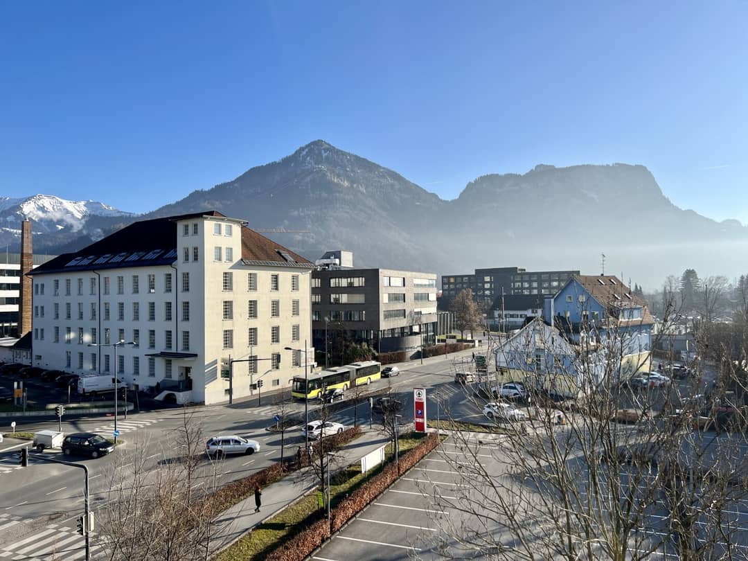 Wohnung Lift und zwei Parkplätze im Zentrum