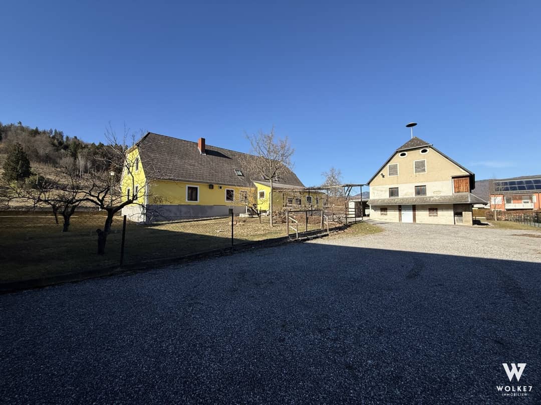 Inn with storage in Kleinstübing