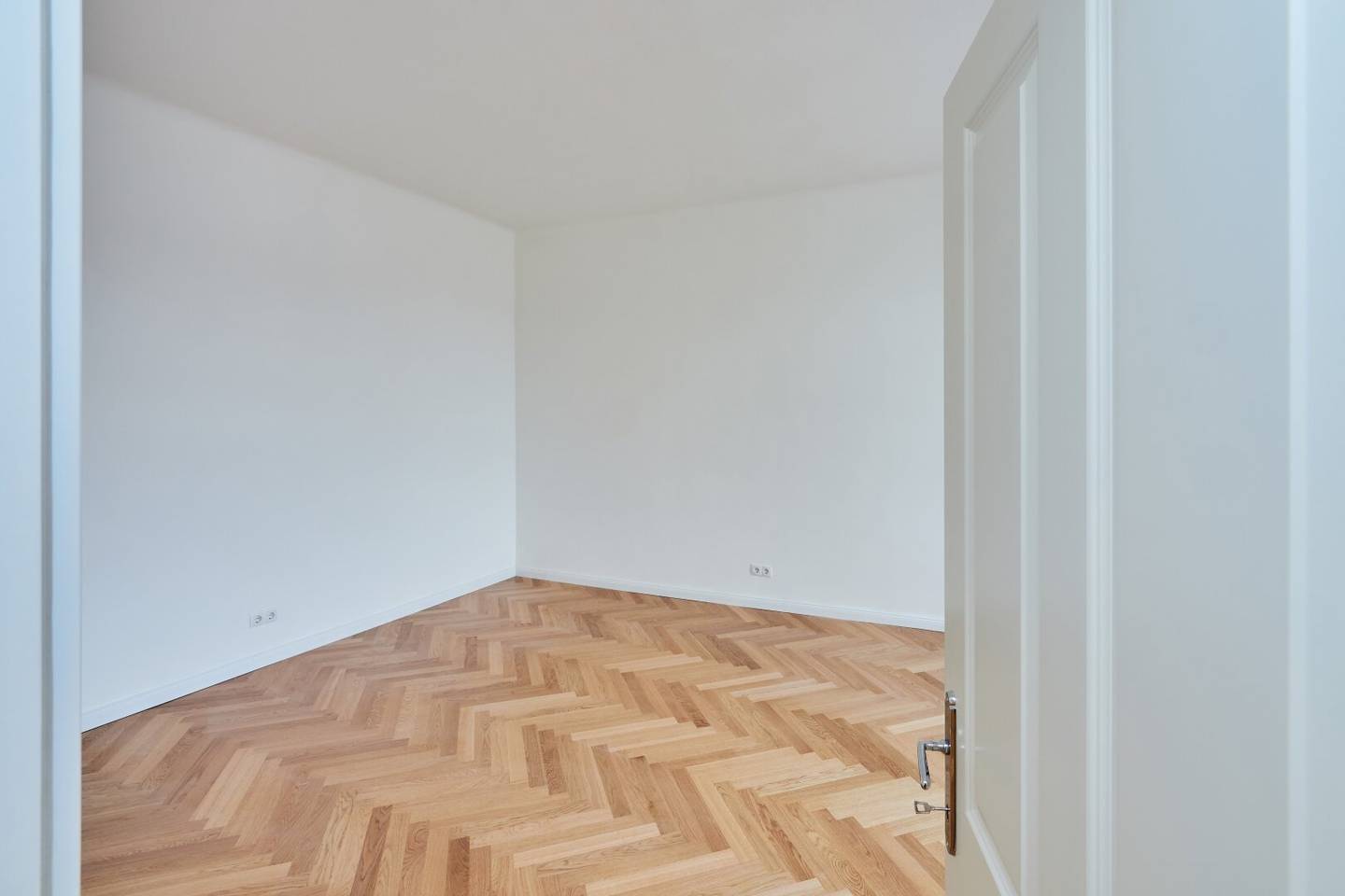 Garçonnière Erstbezug in zentraler Lage