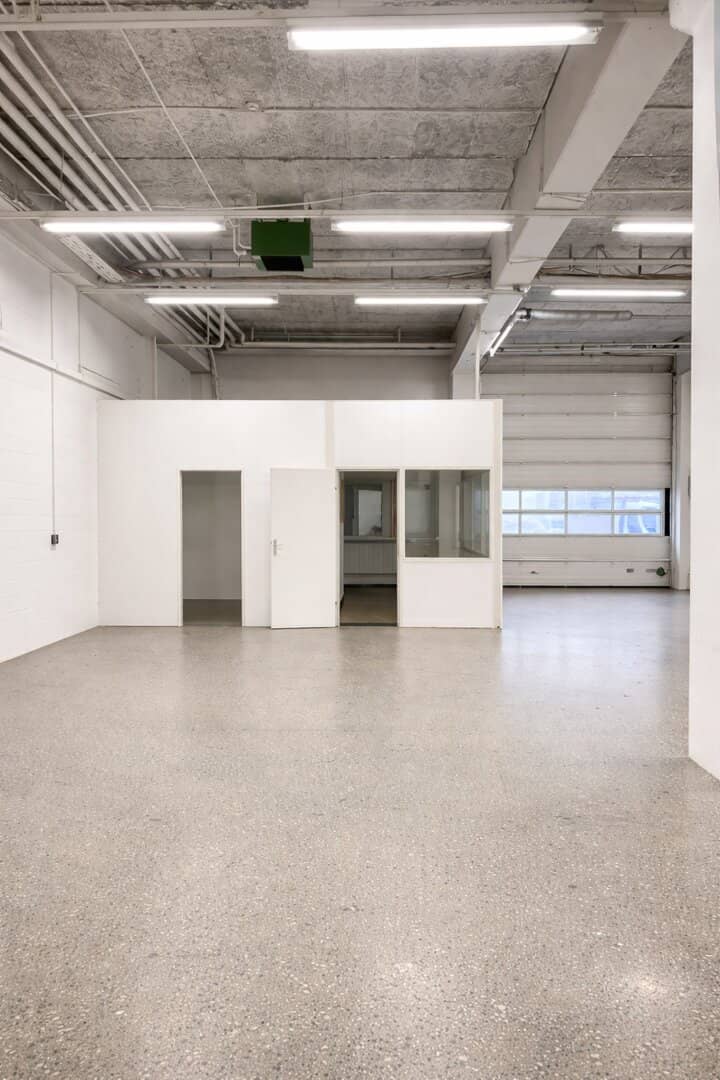 Spacious Warehouse Space Vienna 1230