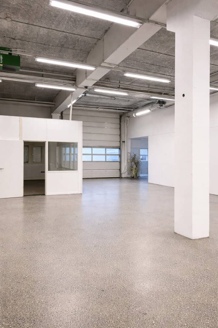 Spacious Warehouse Space Vienna 1230