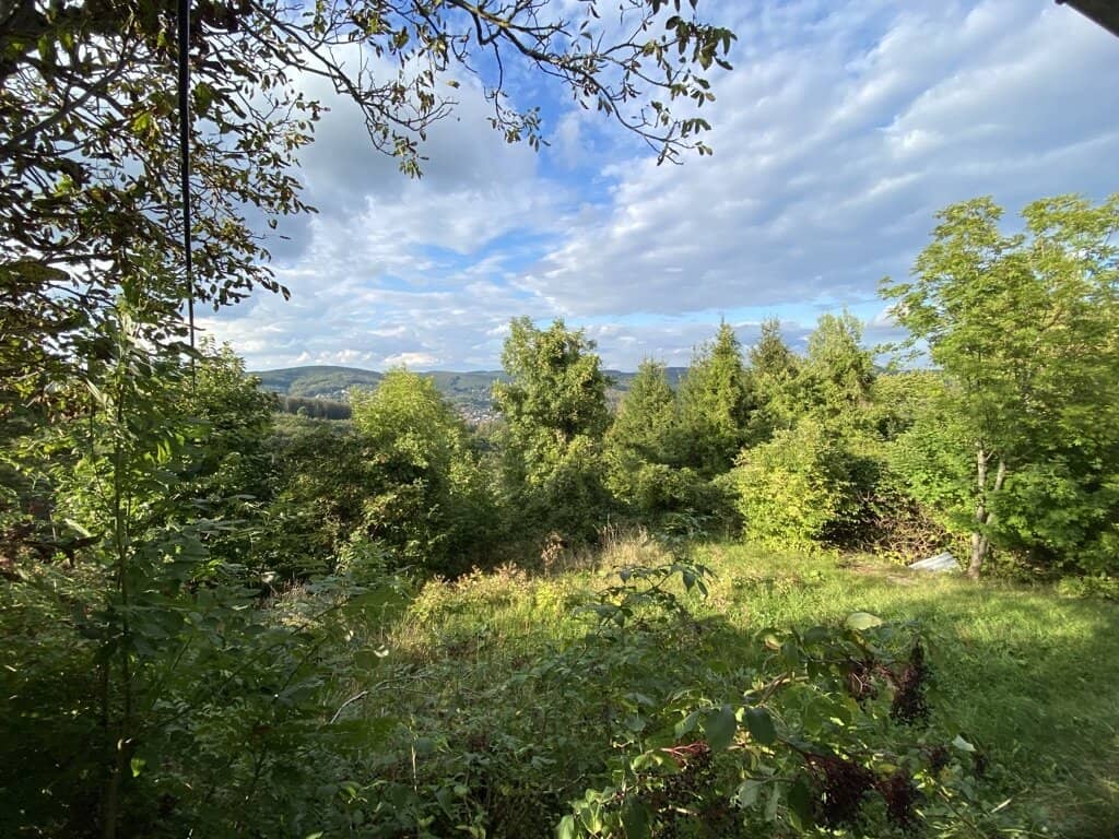 PRICE REDUCTION ! 1,273 m² plot in absolute green quiet location in 1140 Vienna ideal for a single-family home !