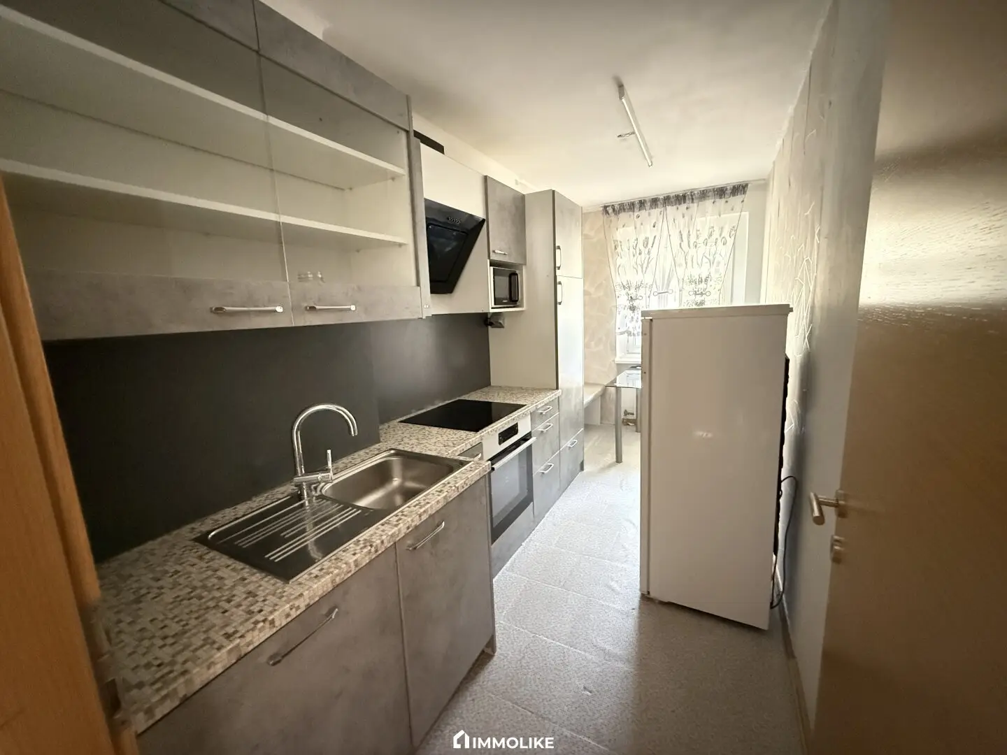 Ground floor apartment central location terrace