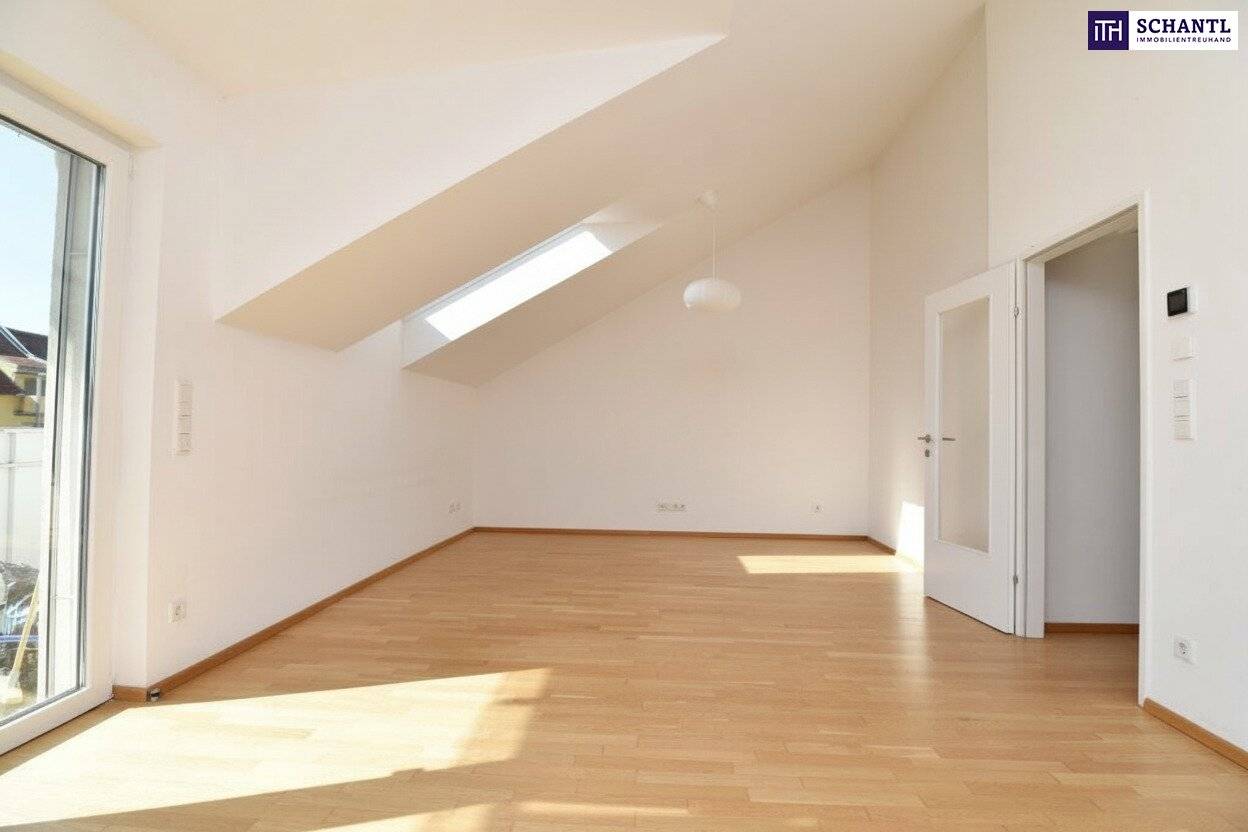 Attic apartment in Graz Eggenberg bright with lift