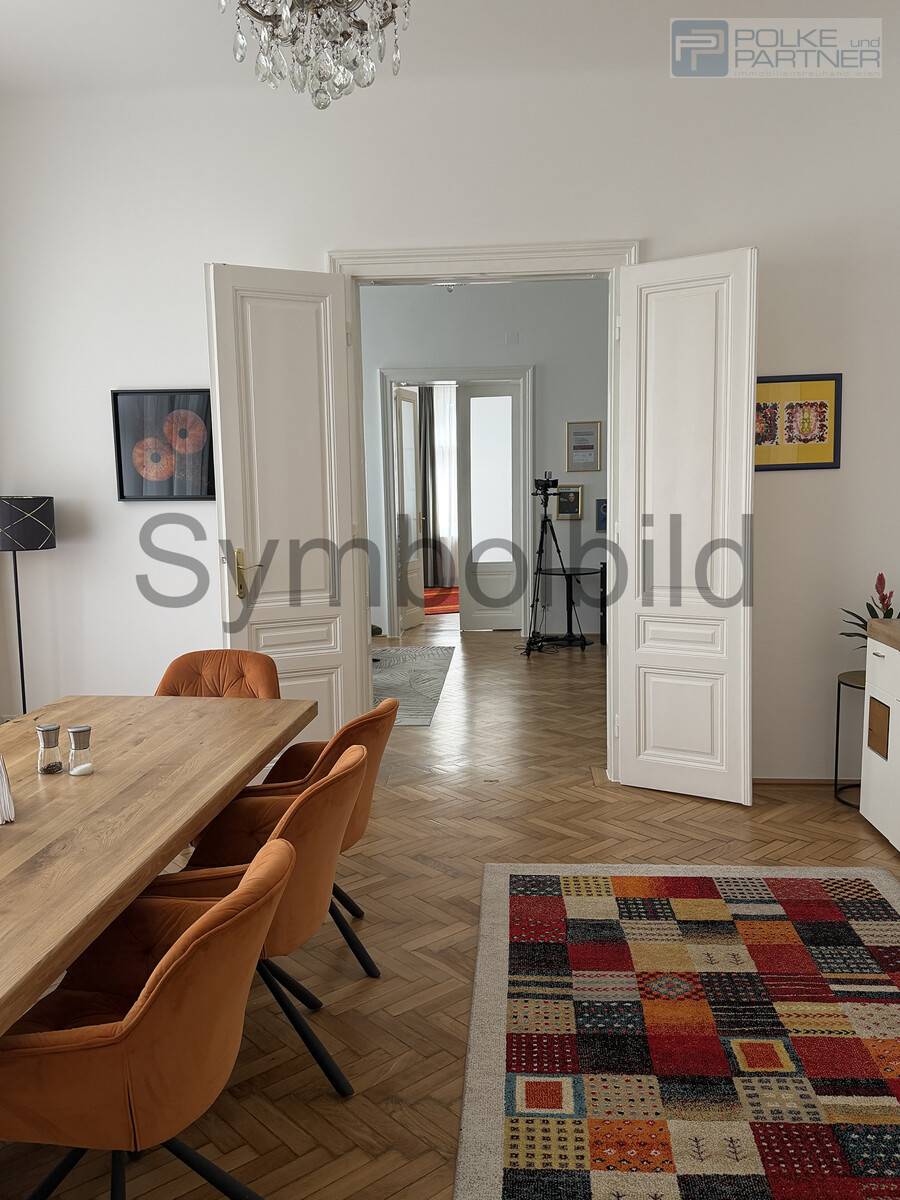 Apartment in historic building Gußhausviertel near Stephansplatz