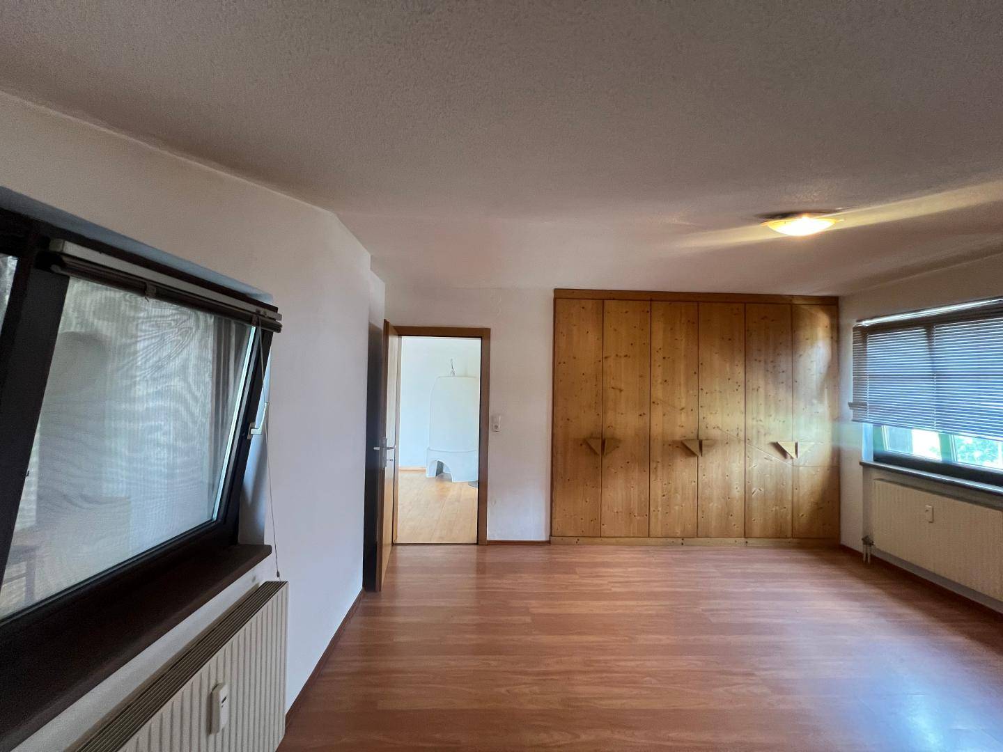 Top floor apartment with fully glazed terrace
