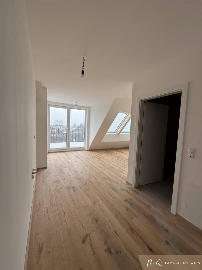 Newly built attic apartment with two terraces