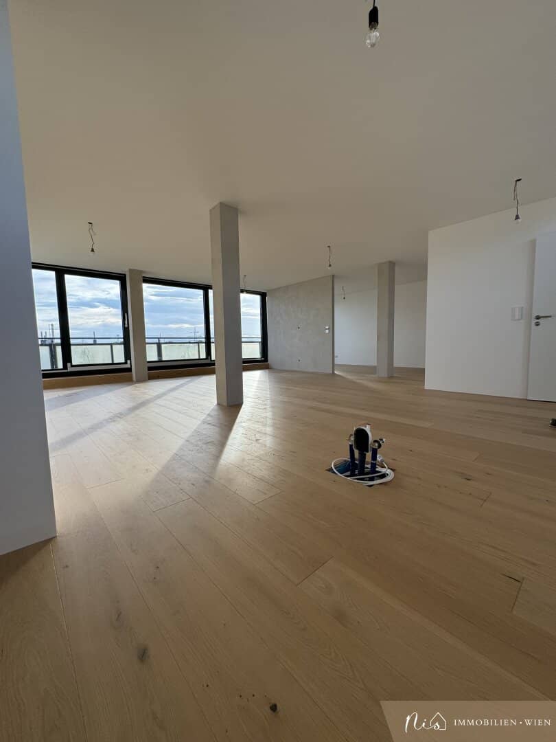 Loft apartment near U2 Donauspital terrace south