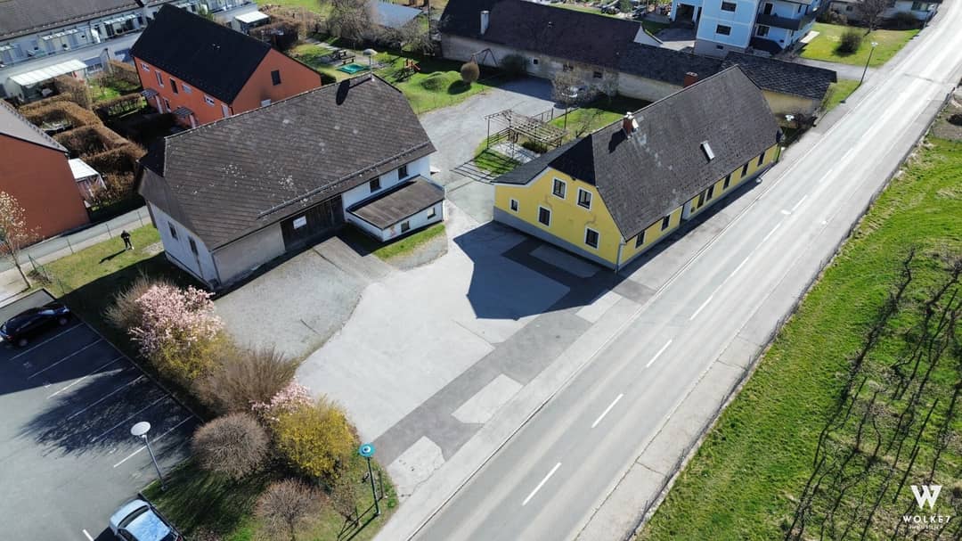 Business Site Kleinstübing with Storage