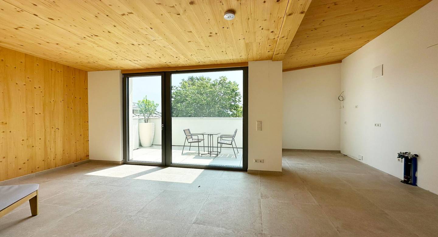 Dachgeschosswohnung Terrasse Loggia Erstbezug