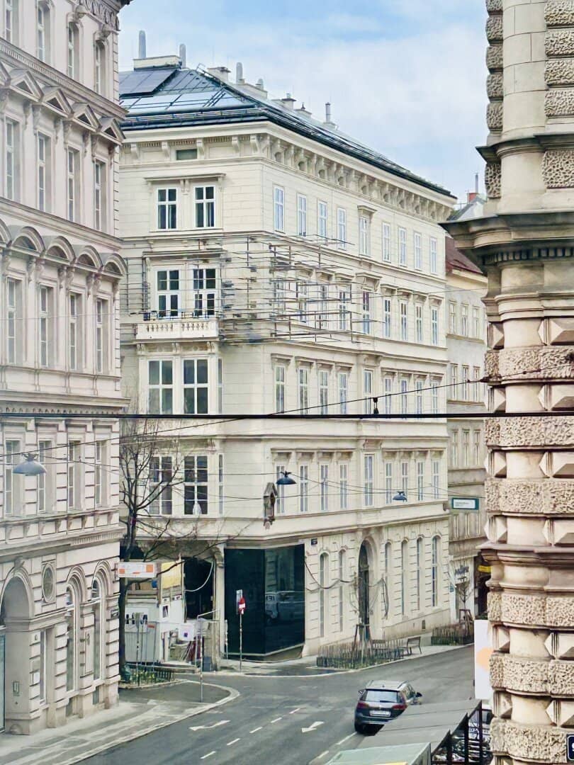 Repräsentative Altbaubürofläche nahe Votivkirche