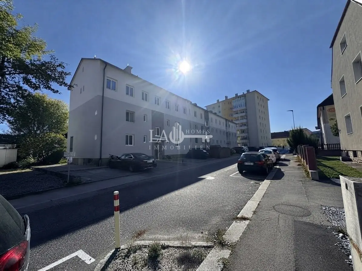 Apartment fully renovated quiet central location