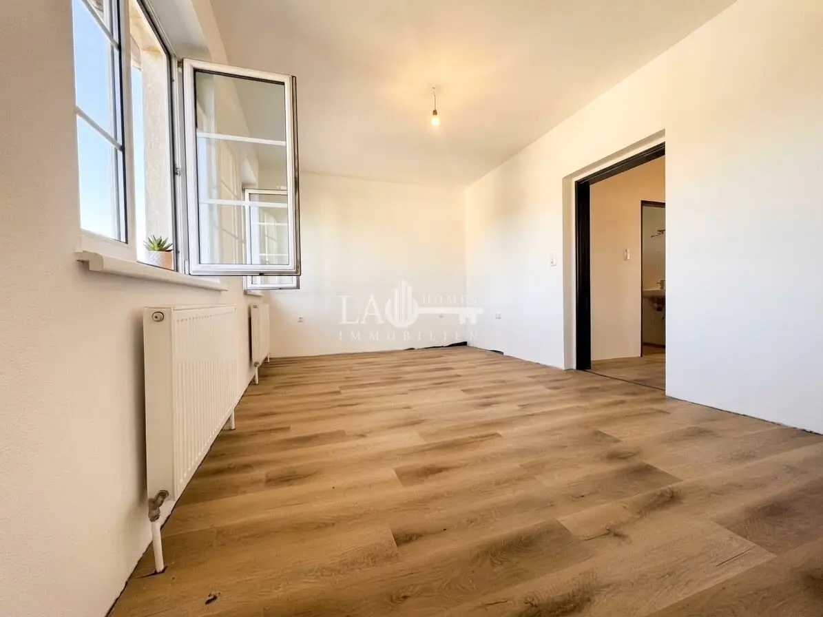 Apartment fully renovated quiet central location
