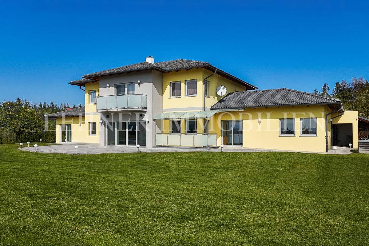 Lieboch: Einfamilienhaus 431m² mit Koralpenblick