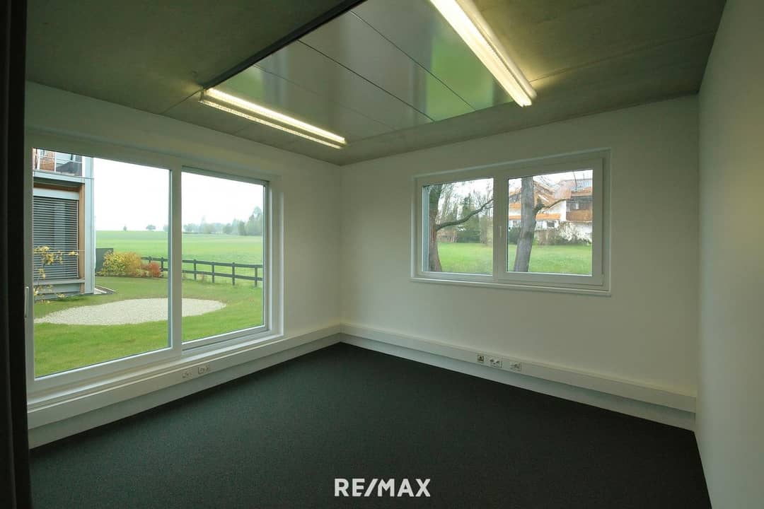 Office Absam with garden, 75m²