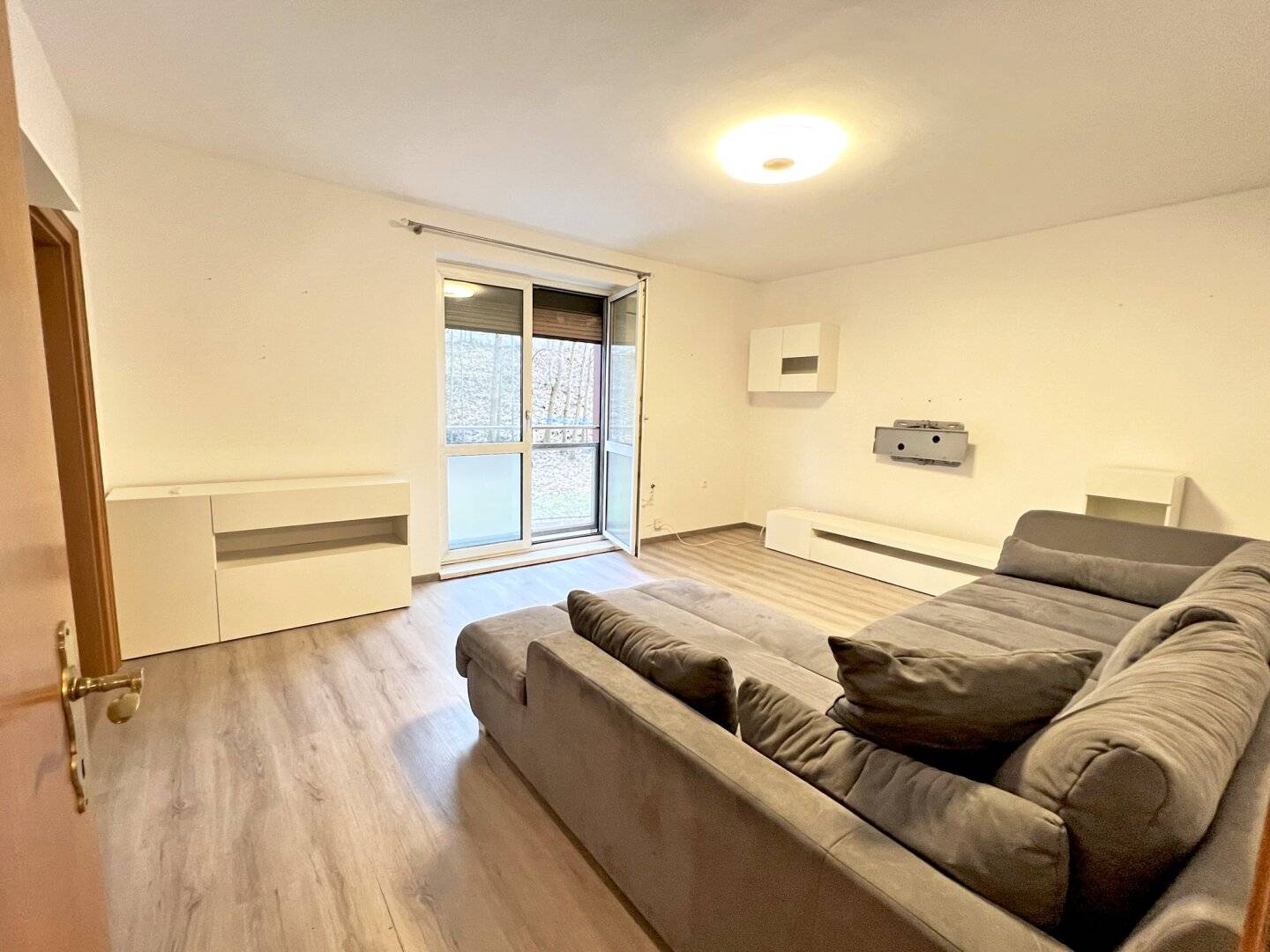 Möbliert Wohnung zentrale Lage Fernwärme