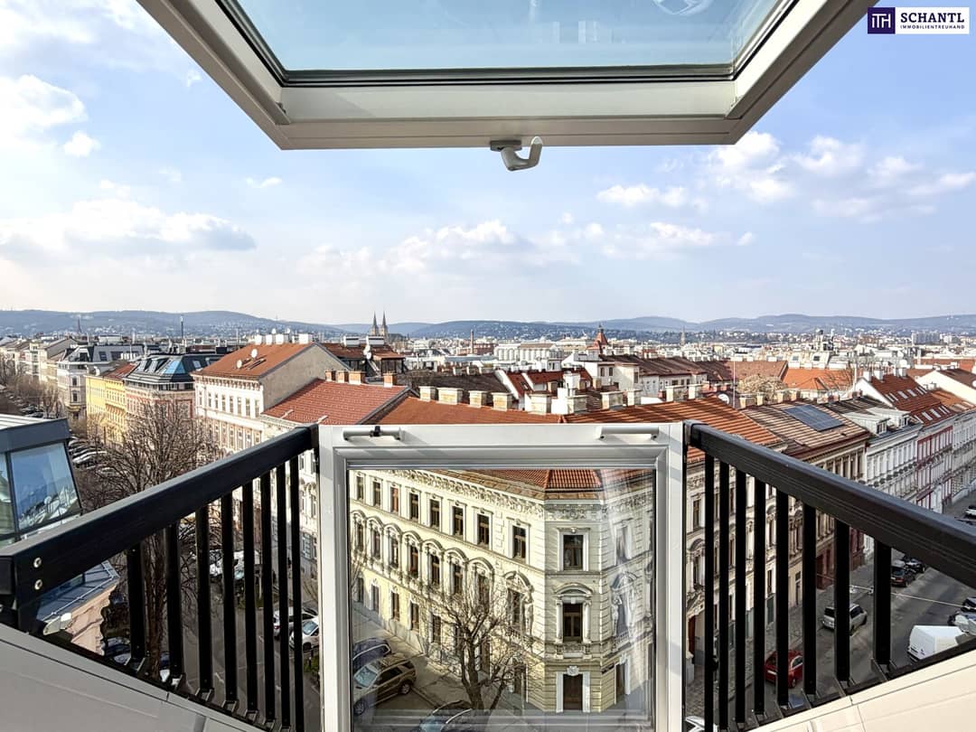 Top floor apartment with terrace and wide view