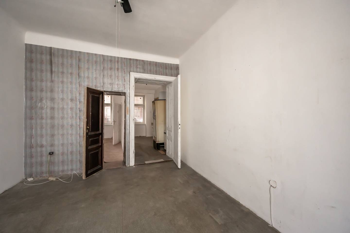 Old building apartment near Hannovermarkt