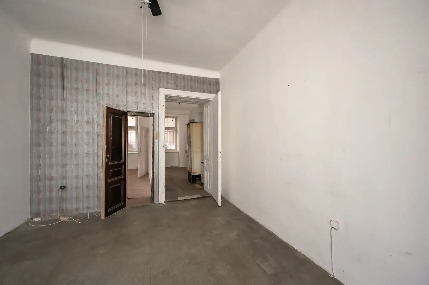 Old building apartment near Hannovermarkt