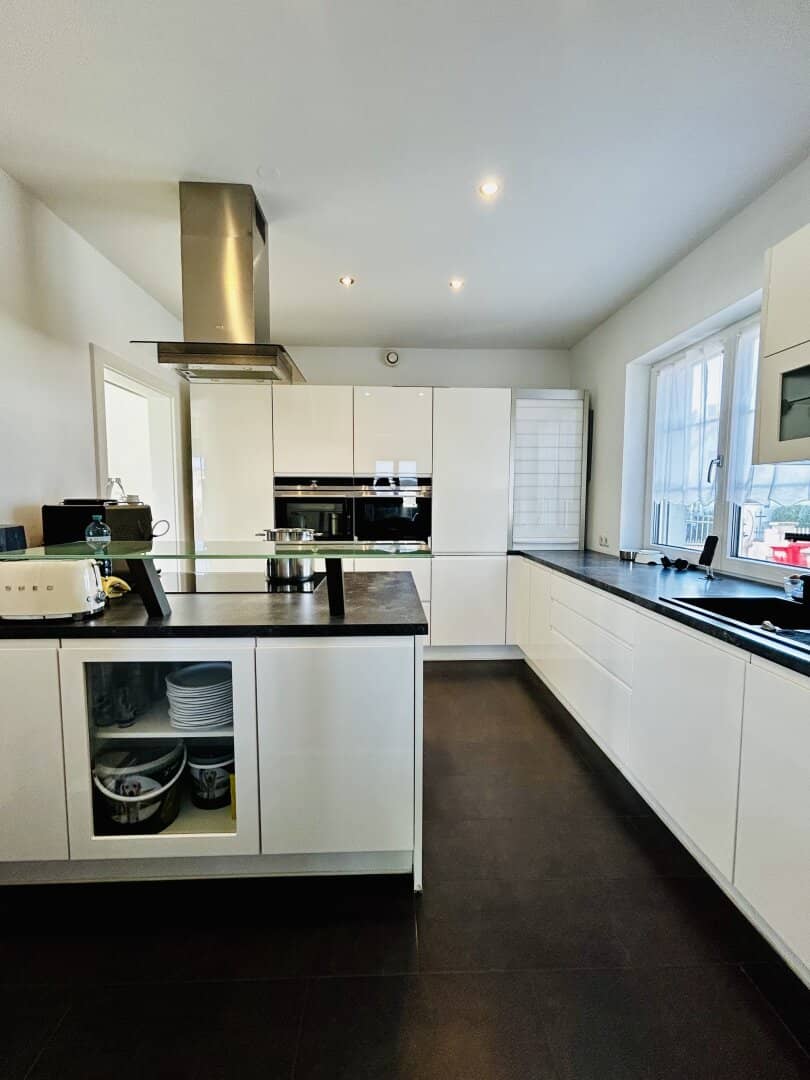 Exclusive single-family house with pool and high-quality fittings in Würnitz