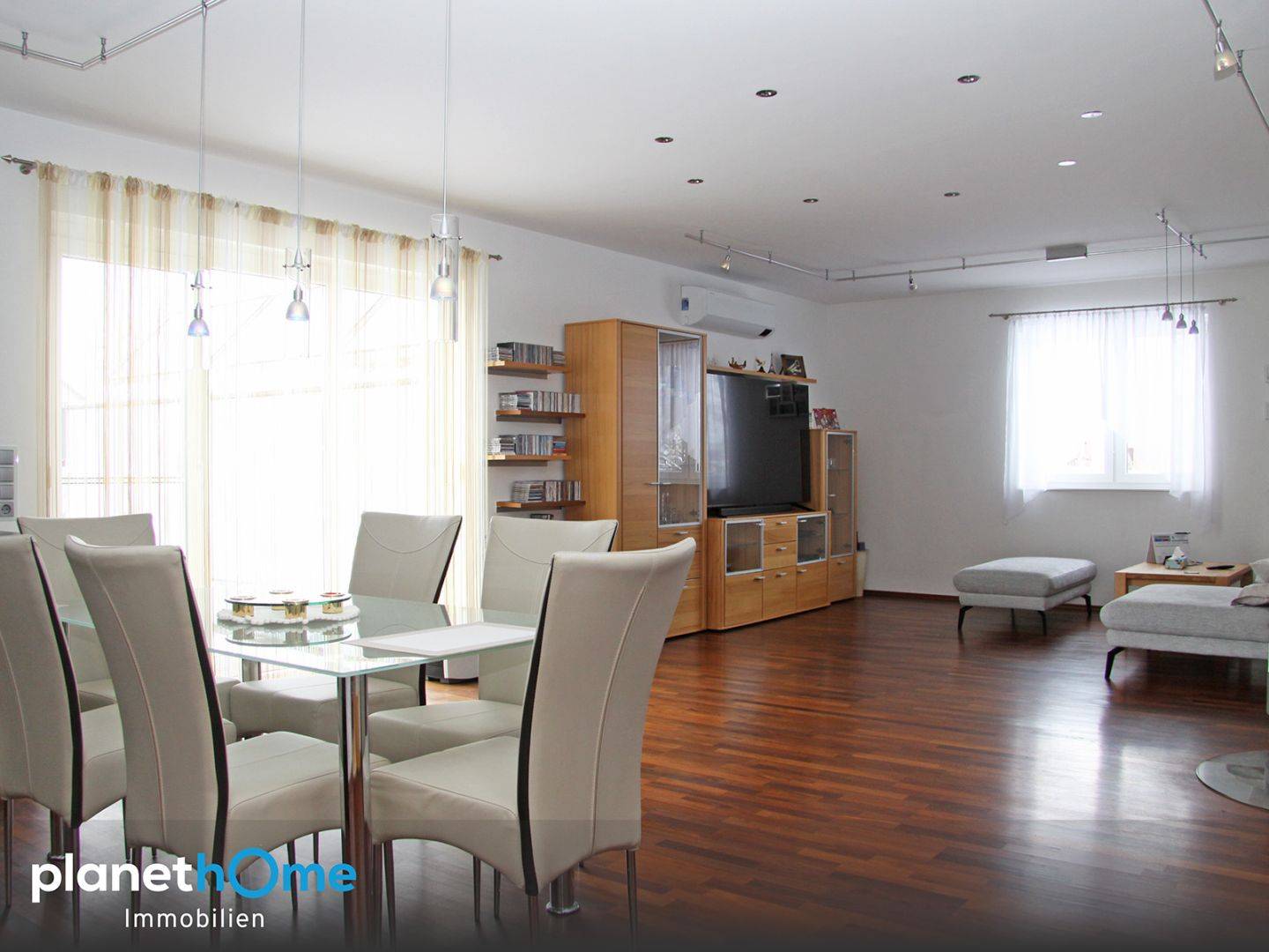 EFH in Strasshof, 167m², Pool