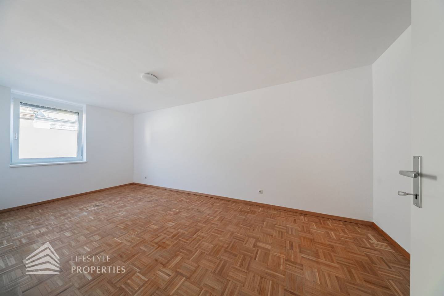 Ground floor apartment with underfloor heating