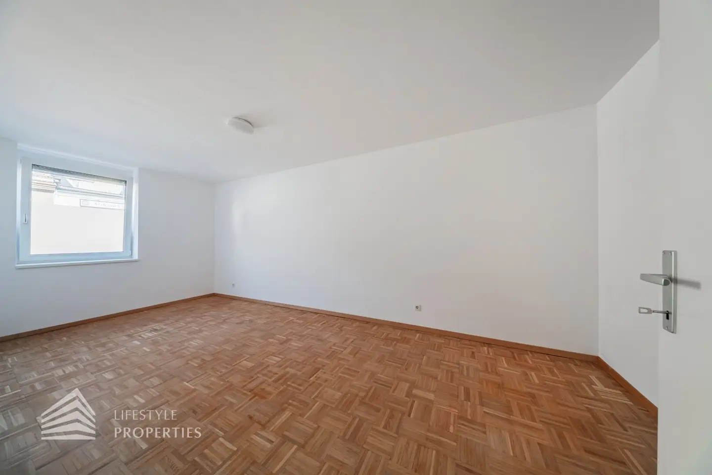 Ground floor apartment with underfloor heating
