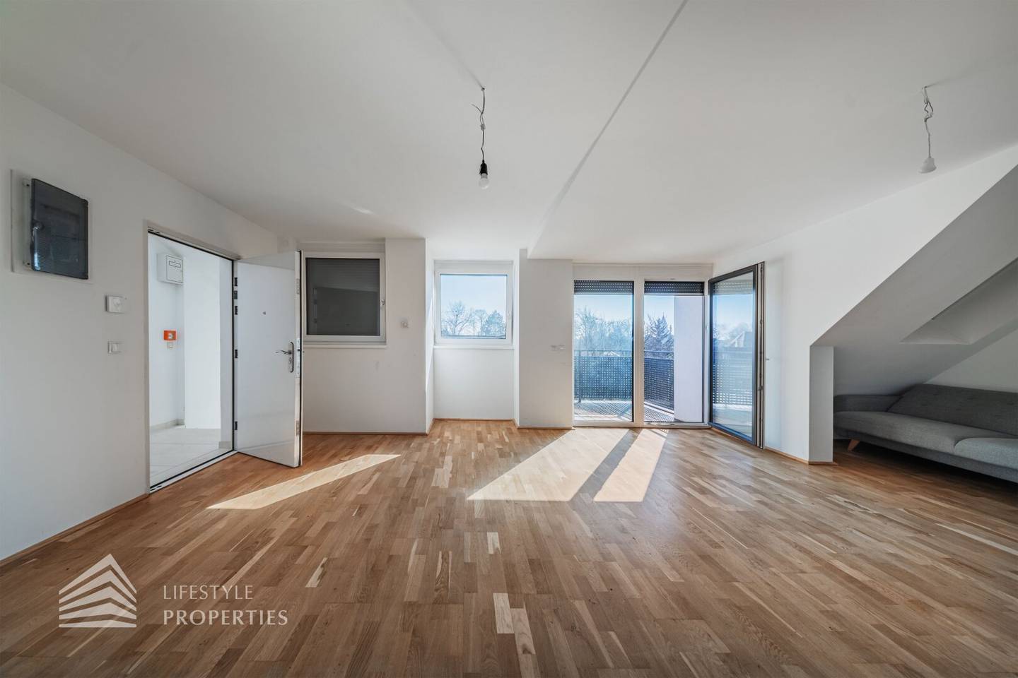 Neubauwohnung mit Balkon nahe Schloss Hetzendorf