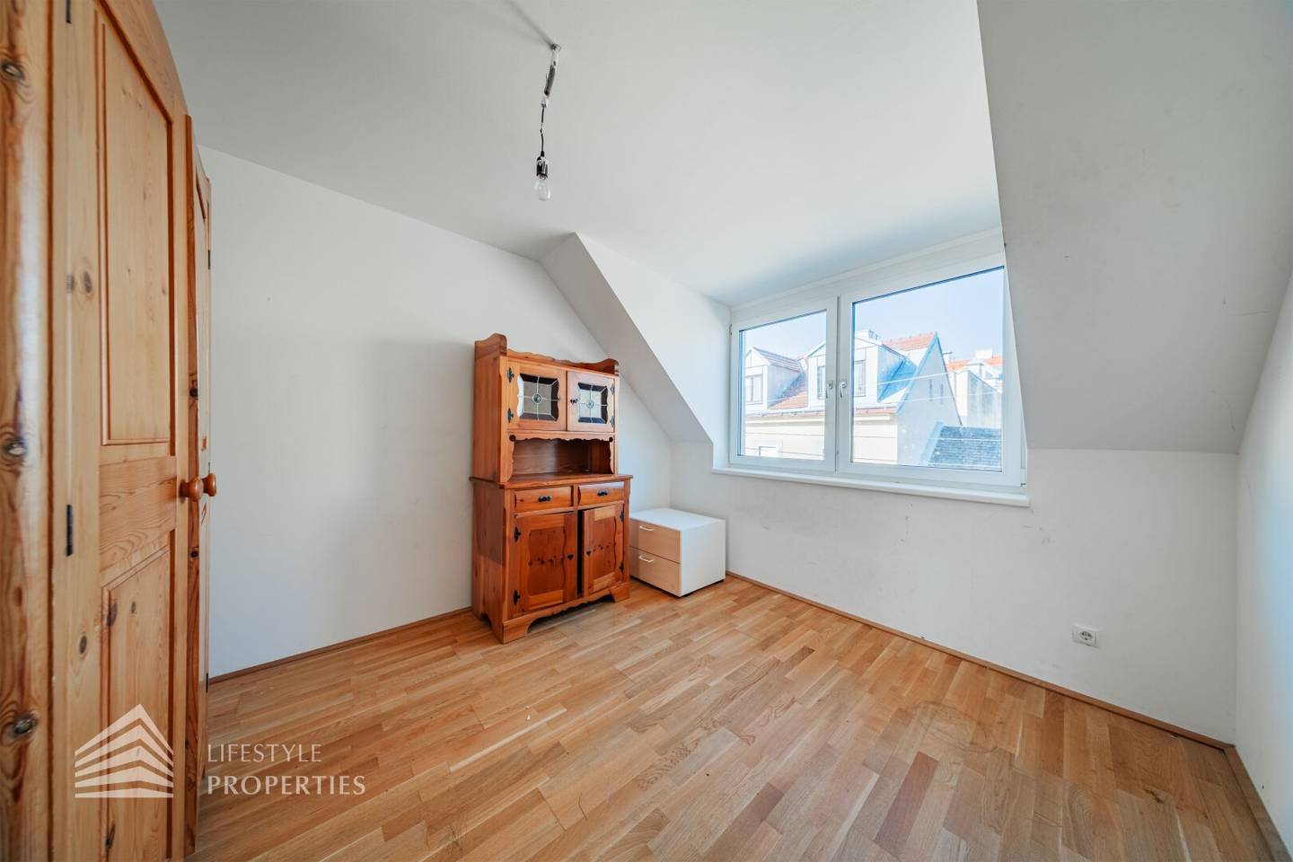 Dachgeschosswohnung Balkon Neuwertig Hetzendorf