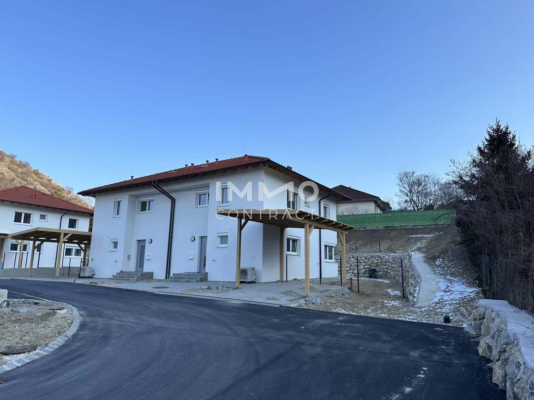 Semi-detached house Hainburg to rent