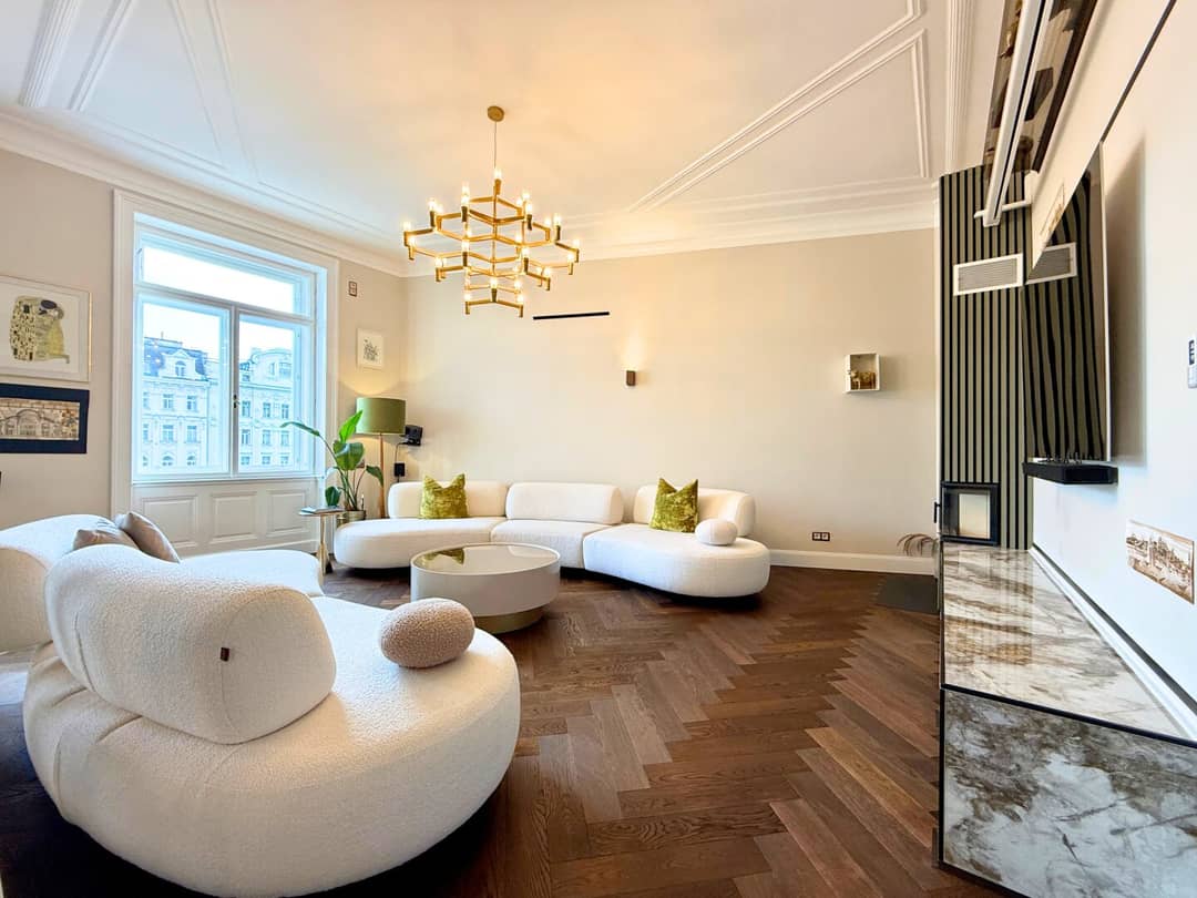 Parkview apartment Naschmarkt renovated historic building