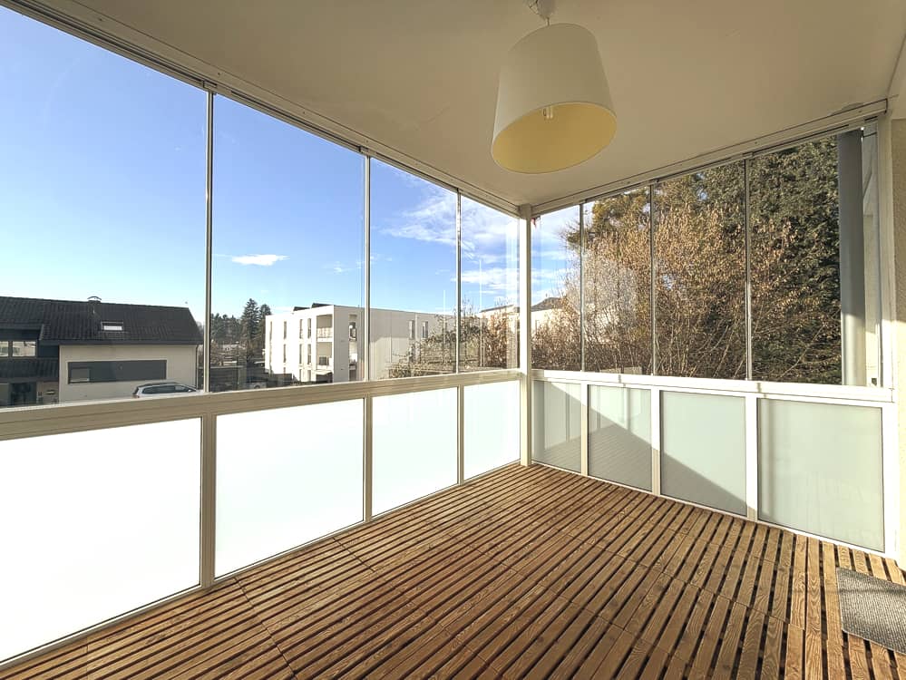 Apartment with sunroom and underground parking