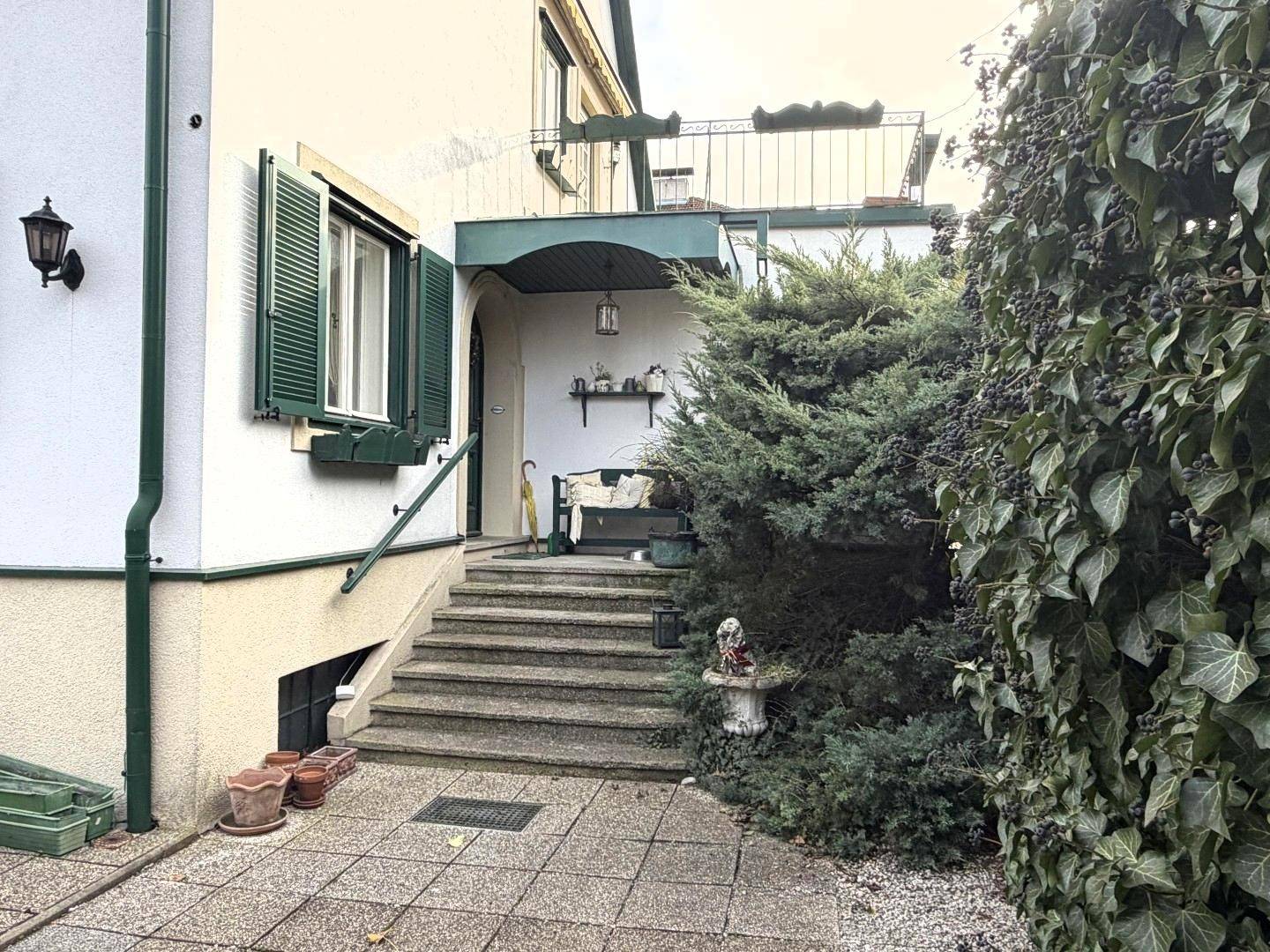 Villa mit Pool in Wiener Neustadt