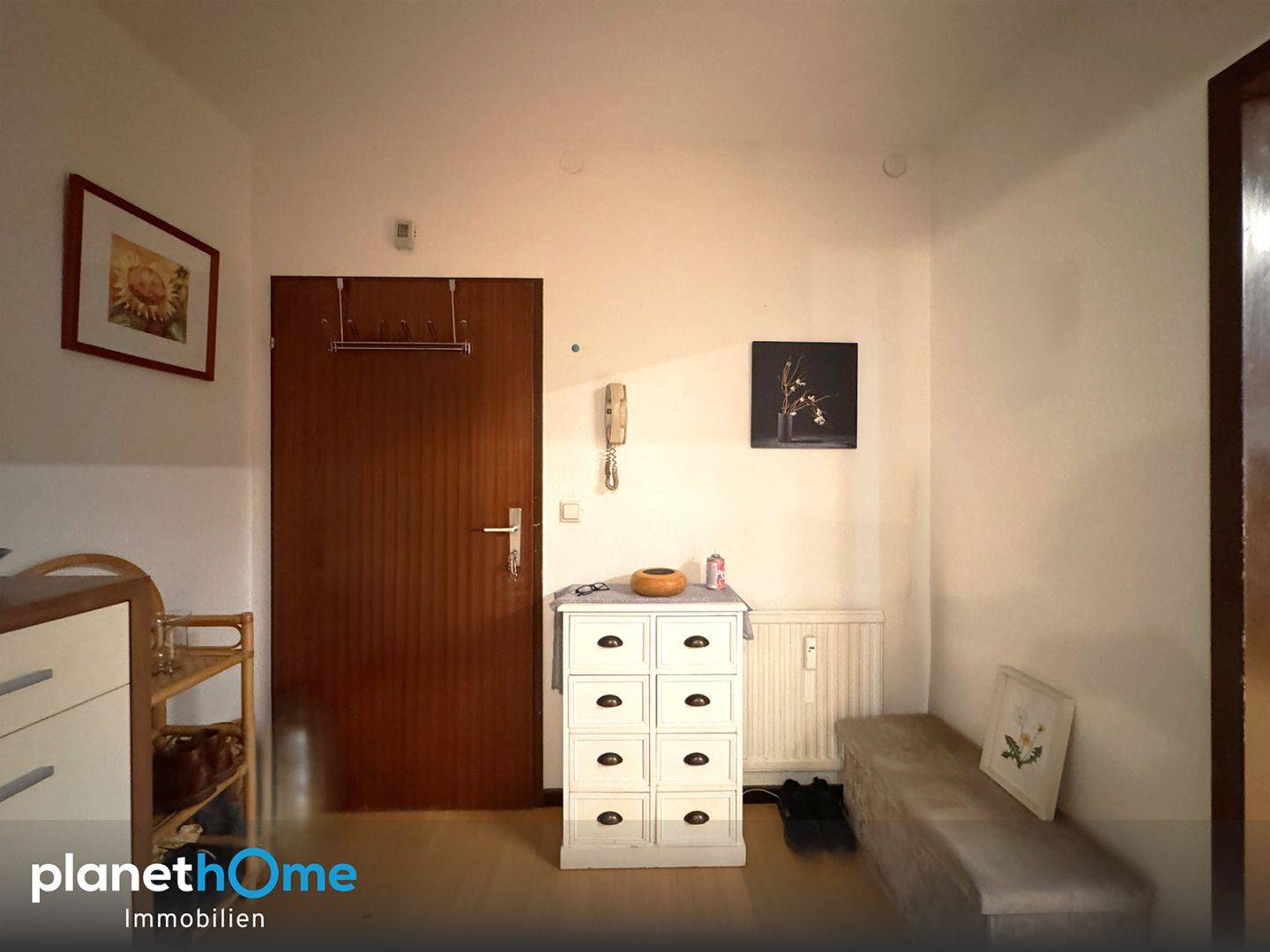 Attic apartment with sunny southwest loggia