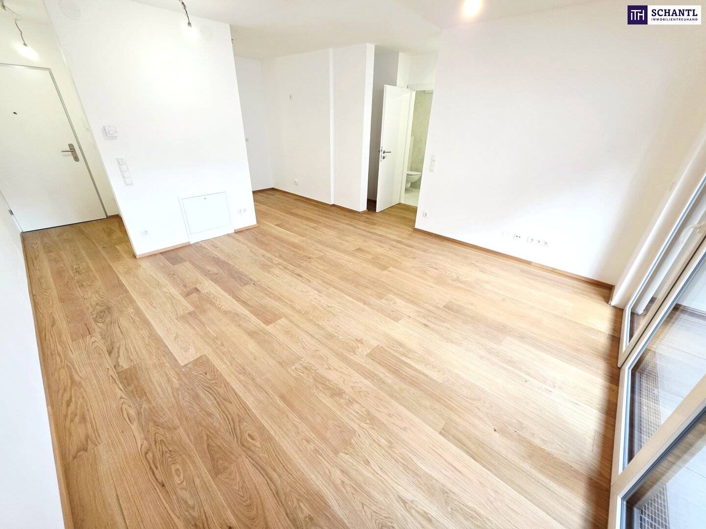 Wohnung Neubau Erstbezug Hofseitiger Balkon Blick ins Grüne