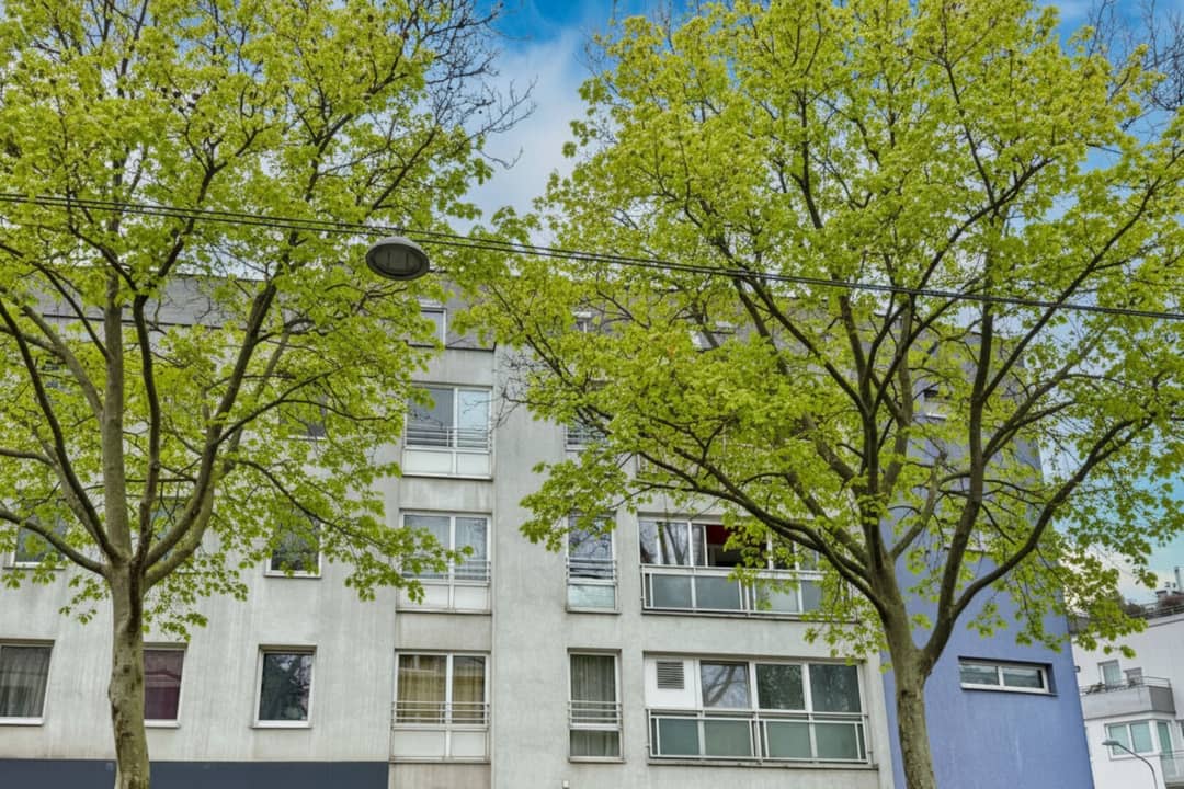 Apartment with large terrace and lift access