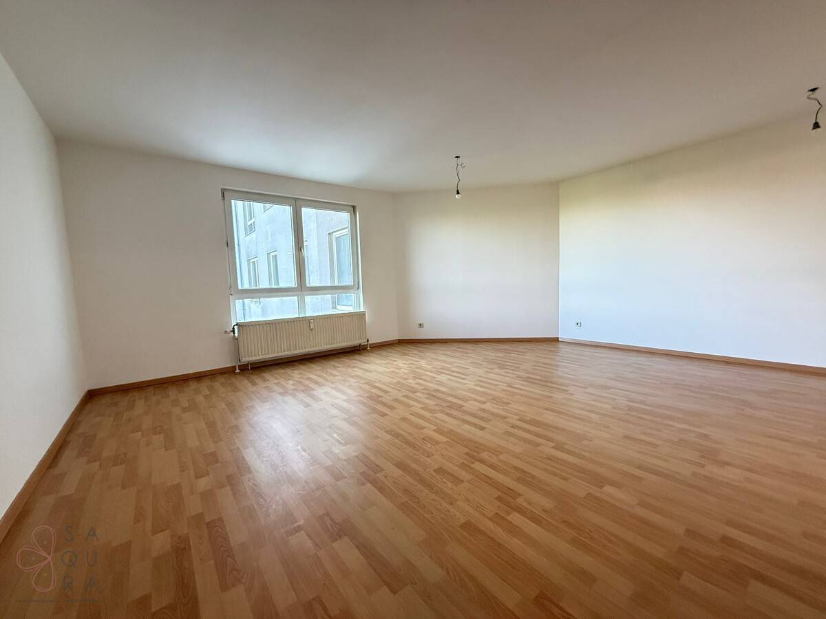 Wohnung mit Blick ins Grüne und lichtdurchflutete Räume