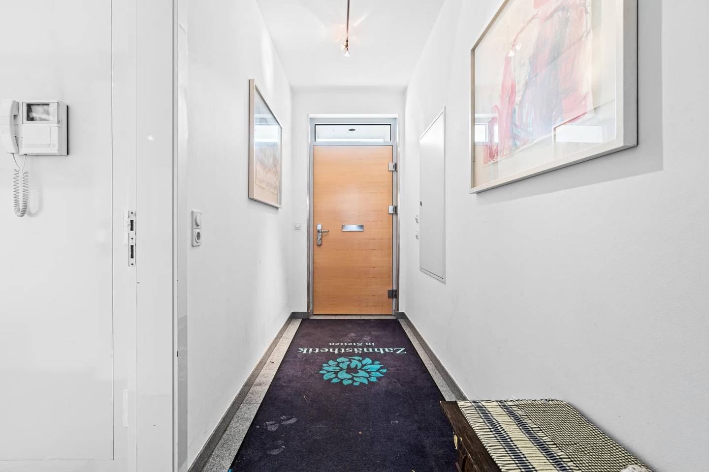 Modernes EFH 205m² Stetten mit Aufzug