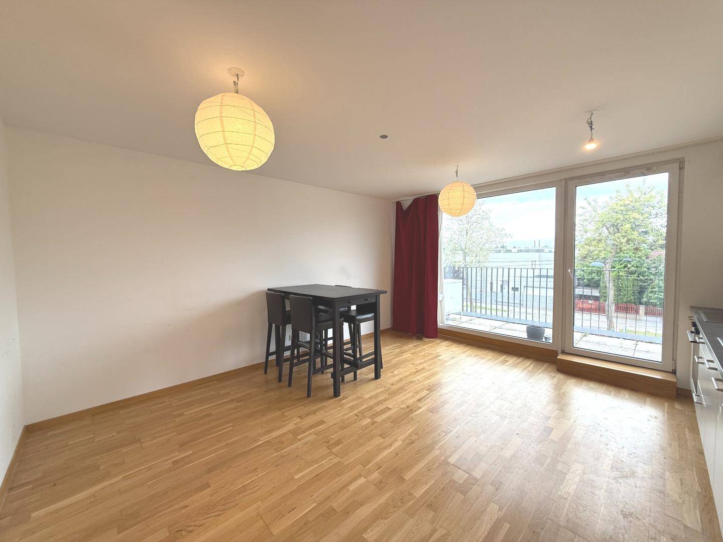 Dachgeschosswohnung Loggia im Neubau nahe Donau