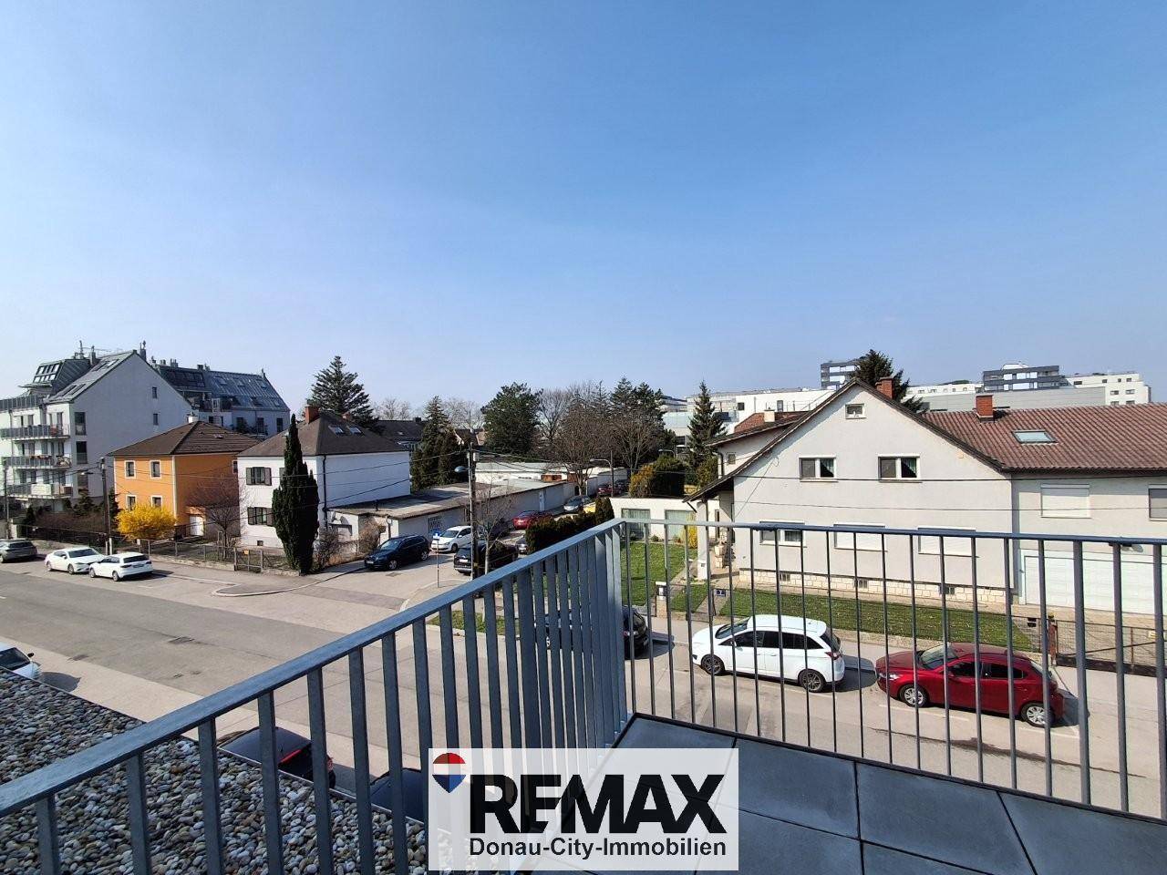 Erstbezug Wohnung mit Terrasse und Balkon und Lift