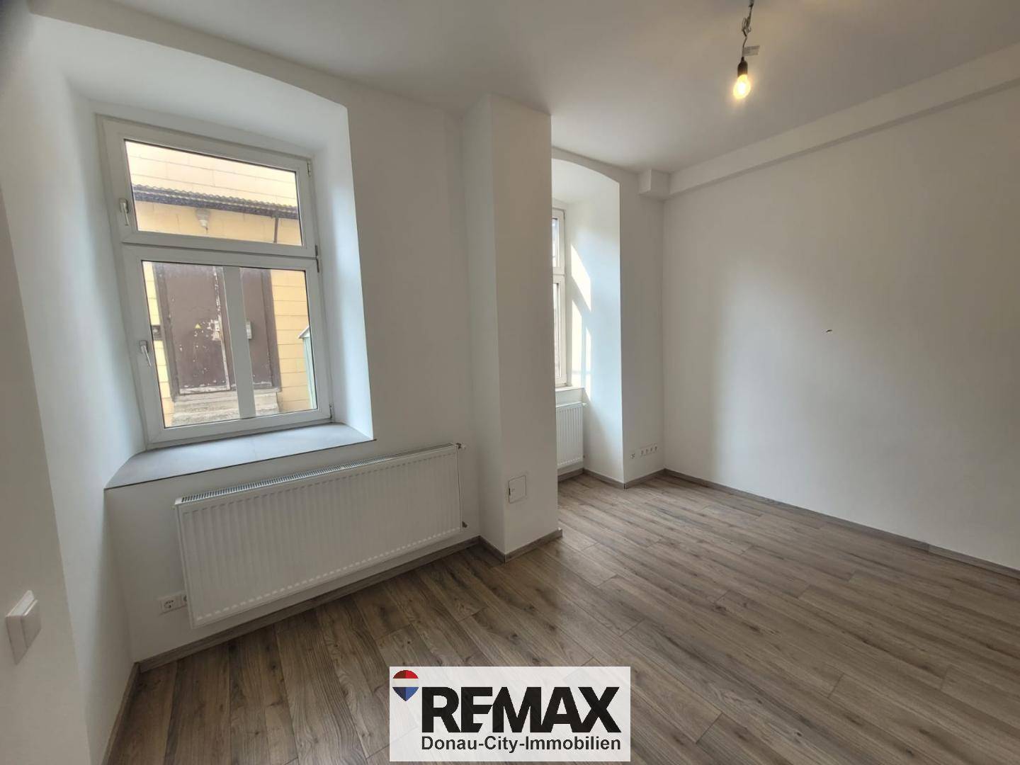 Bright and renovated apartment in Yppenviertel