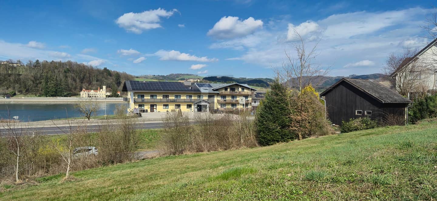 Wohnung in Hanglage mit Donauausblick