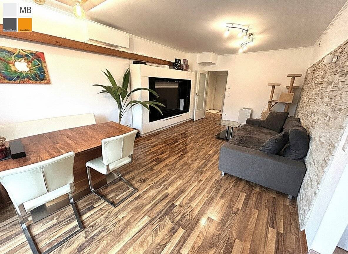 Neuwertige Wohnung im Wienerwald mit Südbalkon
