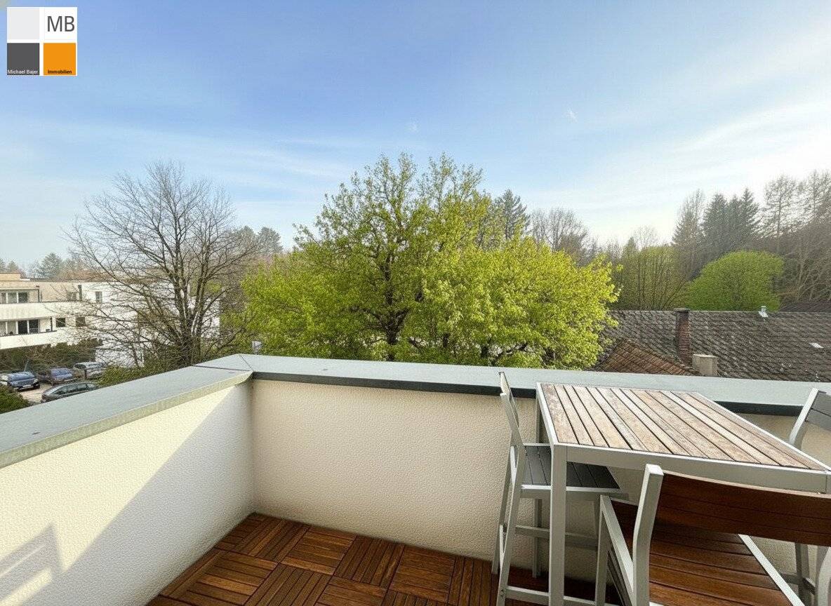 Neuwertige Wohnung im Wienerwald mit Südbalkon