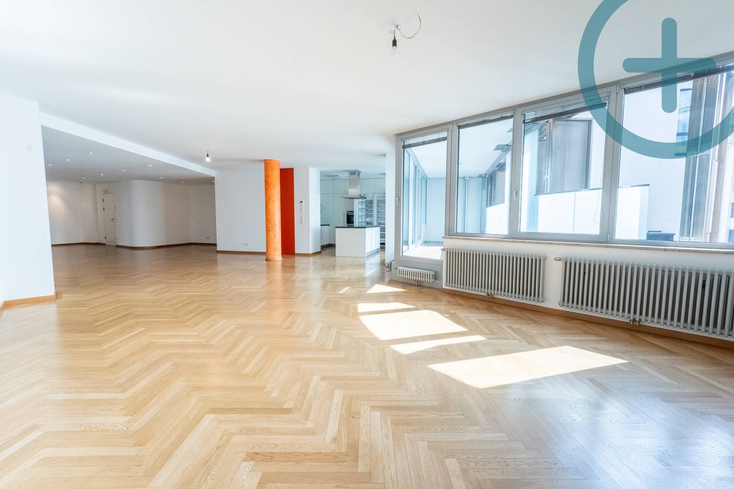 Luxus Neubauwohnung mit Loggia im Zentrum