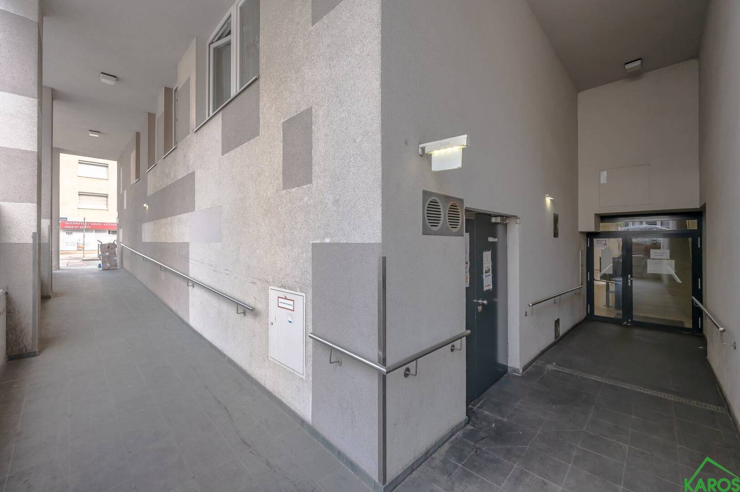 Wohnung central location with built in kitchen