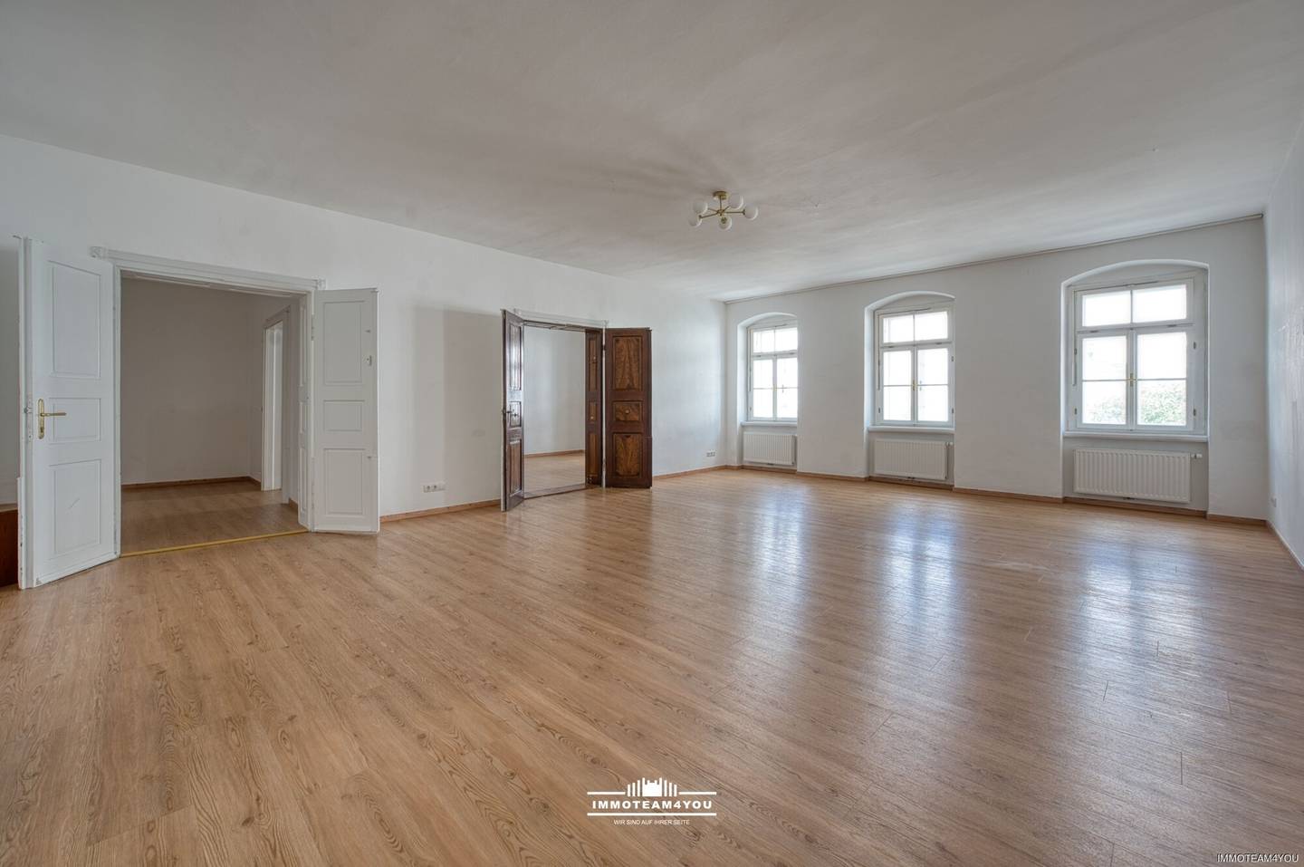 Apartment at the city square with central charm