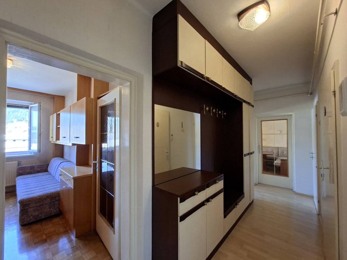 Wohnung zentrale Lage mit Balkon und Stellplatz