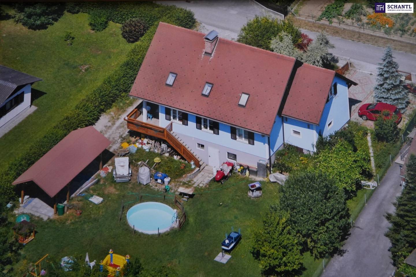 Sanierungsbedürftiges Einfamilienhaus in Höf