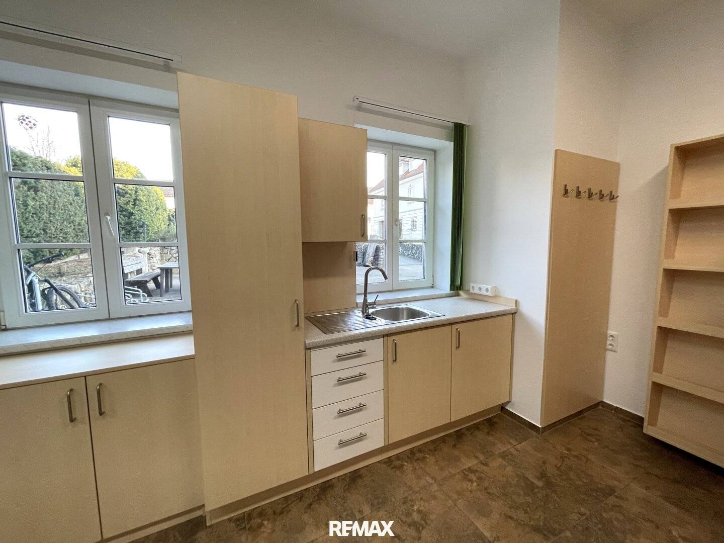 Barrier-Free Office Ulmerfeld